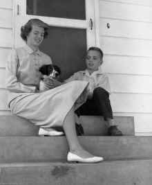 1950s_Polanek_Family_537.jpg (10380606 bytes)