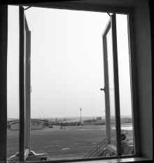 1951_Rhein-Main_Air_Force_Base_663.jpg (10454799 bytes)