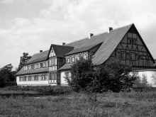 1951_Rhein-Main_Air_Force_Base_670.jpg (9674549 bytes)