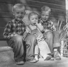 1952_circa_Herman_Sons_797.jpg (9743282 bytes)