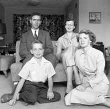 1952_circa_Polanek_Family_799.jpg (12546185 bytes)