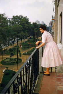 1958-07_Honeymoon_Mexico_054.jpg (1596468 bytes)