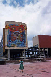 1958-07_Honeymoon_Mexico_063.jpg (1500981 bytes)