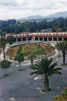 1958-07_Honeymoon_Mexico_069.jpg (1803952 bytes)