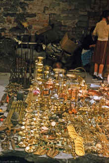 1958-07_Honeymoon_Mexico_073.jpg (2790962 bytes)