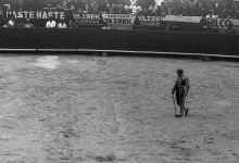 1958-July_Mexico_City_Bullfight_366.jpg (3626187 bytes)