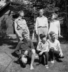 1963-07_Herman_Family_Mitchell_Lake_629.jpg (10673828 bytes)