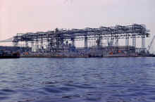 1963-07_JLBlilie_Family_343_Norfolk_Waterfront.jpg (1976946 bytes)