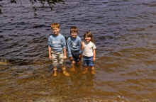 1966-06_JLBlilie_Family_407_Moosehead_Lk_ME.jpg (2141255 bytes)