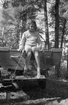 1969_Mitchell_Lake_Julie_E_Blilie_566.jpg (4215467 bytes)