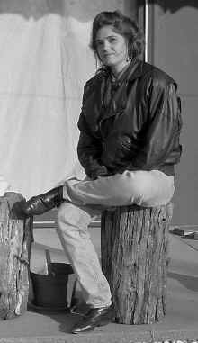 1992-10_Julie_E_Blilie_990.jpg (1234731 bytes)