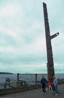 1994-05_JL_Blilie_Family_587_Seattle.jpg (1340980 bytes)