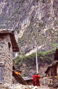 20091124_untitled_WT 1000 156-25 Nepal.jpg (1687504 bytes)