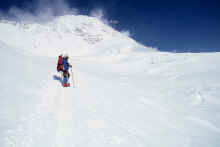 Mt McKinley May 1987 738.jpg (368795 bytes)