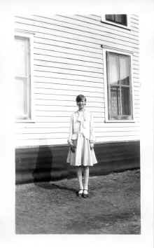 Anita_Kotts_circa_1931_149.jpg (86704 bytes)