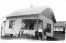 Antonette_Jorgine_and_Jon_Gundersen_Woodville_WI_circa_1920_146.jpg (428764 bytes)