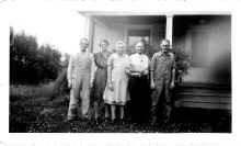 Bert_Olga_and_friends_circa_1932_213.jpg (107638 bytes)