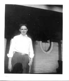 James_Louis_Blilie_circa_1941_105.jpg (54083 bytes)