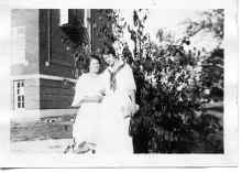 Josie_and_Olga_circa_1929_191.jpg (478287 bytes)