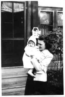 Lorraine_Polanek_Susan_circa_1940_113.jpg (97957 bytes)