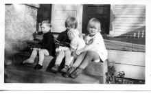 Robert_Shirley_Doreen_Sylvia_Gregerson_1939_058.jpg (538017 bytes)