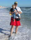 w dad beach 2.jpg (50460 bytes)