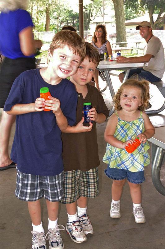 Grad_Party_Shawano_23_Isaiah_Sam_Josie.JPG