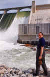 1954 Moses Lake 331 Kurt Stein at Grand Coulee Dam.jpg (248895 bytes)