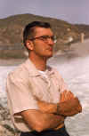 1954 Moses Lake 333 Stuart Apgar at Grand Coulee Dam.jpg (189916 bytes)