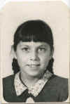 Phyllis Kuester as a Young Girl 1.jpg (79578 bytes)