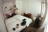 RWT 0212 236-09 Denmark Copenhagen Clean Room.jpg (533912 bytes)