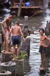 WT 0800 125-37 Thailand.jpg (156996 bytes)
