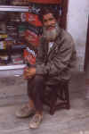 WT 1000 139-15 Nepal Kathmandu.jpg (128574 bytes)