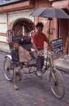 WT 1000 139-21 Nepal Kathmandu.jpg (183773 bytes)